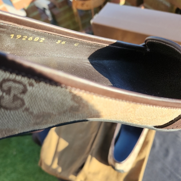 GUCCI - Picture 7 of 12